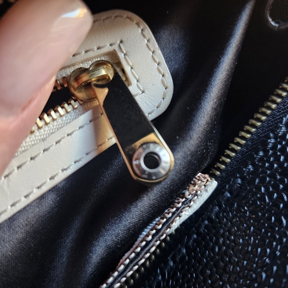 Henri Bendel The Carlyle 2 way Tote Leather Trim Calf Hair Handle - Picture 11 of 16